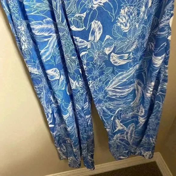 Maaji Floral Print Cover Up Jumpsuit Size Medium - Picture 16 of 16